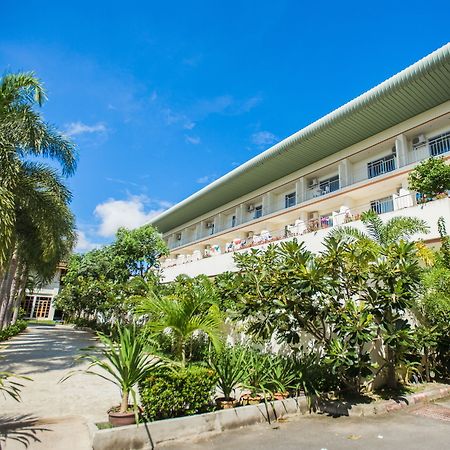 Chalong Beach Hotel Phuket Rawai エクステリア 写真